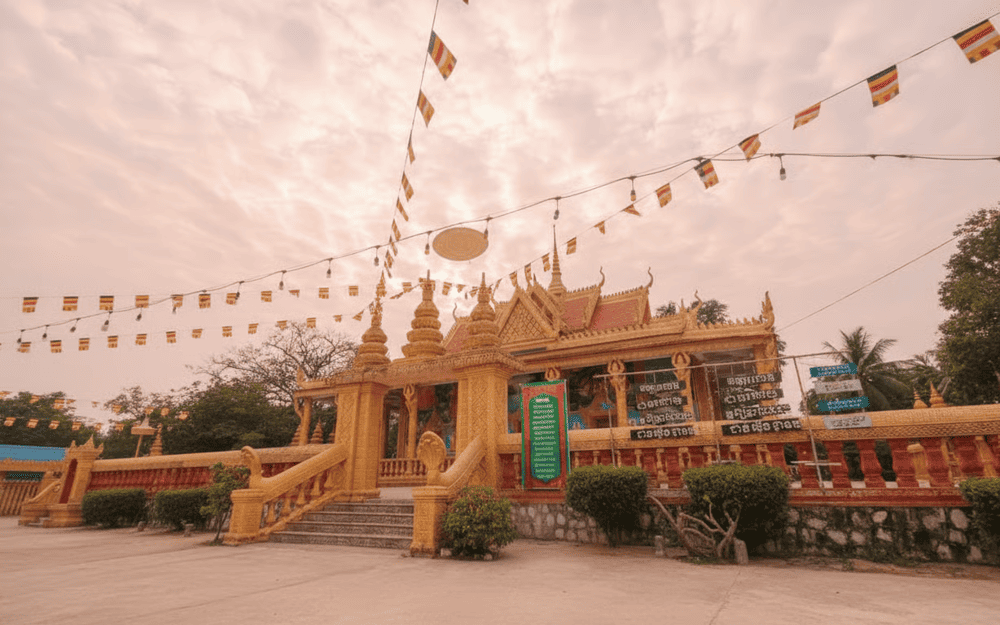 Ch&ugrave;a T&agrave; Ng&aacute;o